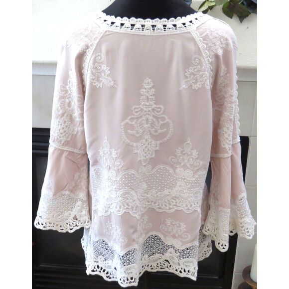 Democracy Women's Embroidered 3/4 sleeve top Blush Pink XS EUC - Picture 10 of 13